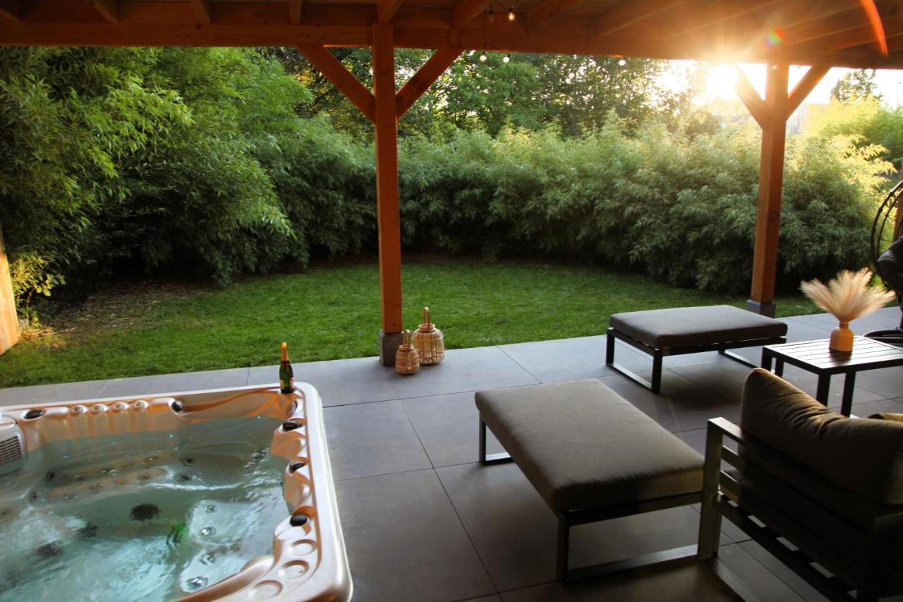 Dionbulles & Dionlodge Guesthouse, Private Wellness Pool In Option Chaumont-Gistoux エクステリア 写真
