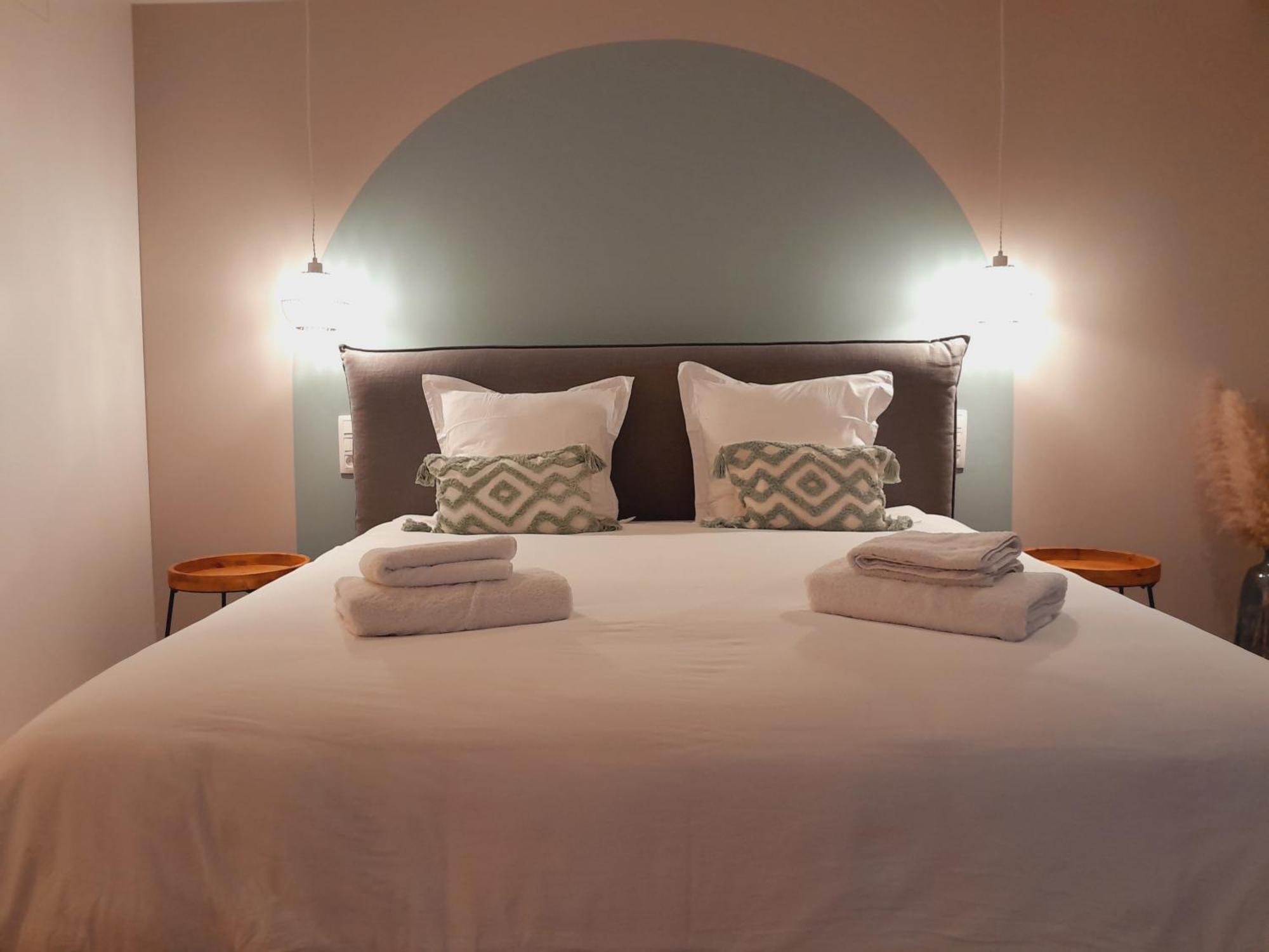 Dionbulles & Dionlodge Guesthouse, Private Wellness Pool In Option Chaumont-Gistoux エクステリア 写真