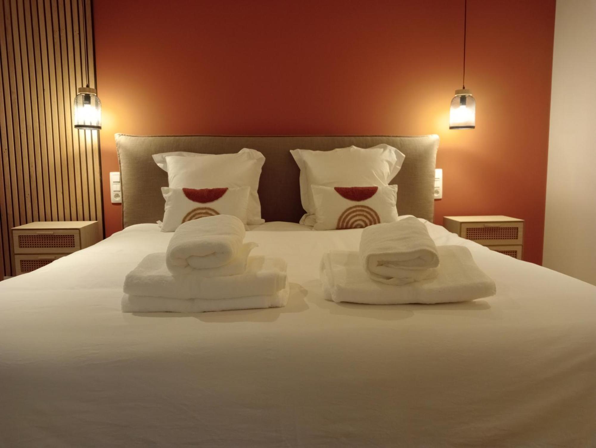 Dionbulles & Dionlodge Guesthouse, Private Wellness Pool In Option Chaumont-Gistoux エクステリア 写真